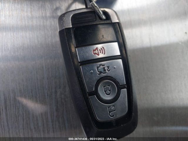 3FA6P0LU8KR206082 Ford Fusion Hybrid Se