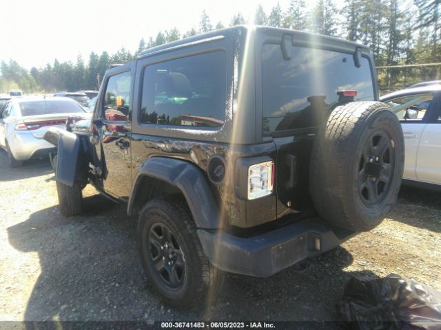 1C4GJXAN2JW192910 Jeep Wrangler Sport