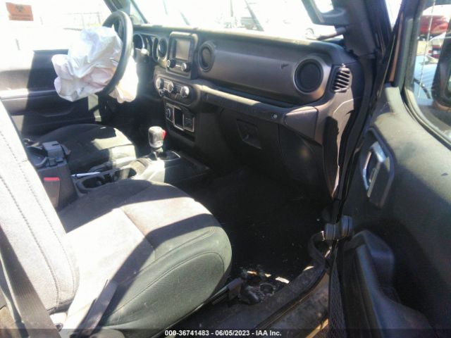 1C4GJXAN2JW192910 Jeep Wrangler Sport