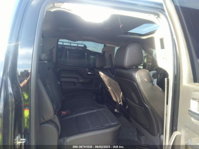 1GT120E88FF682760 GMC Sierra 2500hd Denali