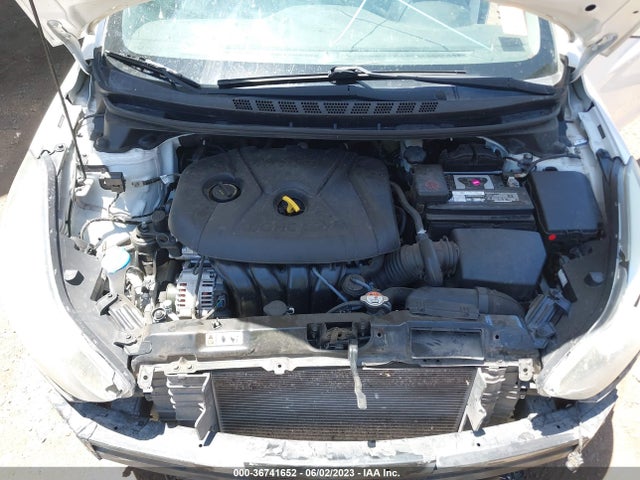 Hyundai ELANTRA SE 2016 5NPDH4AEXGH742432 Image 12