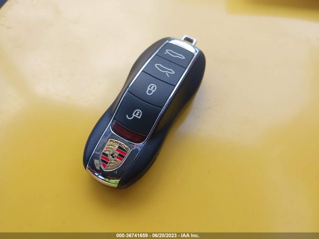 2015 Porsche Cayenne, VIN: WP1AF2A29FLA34197