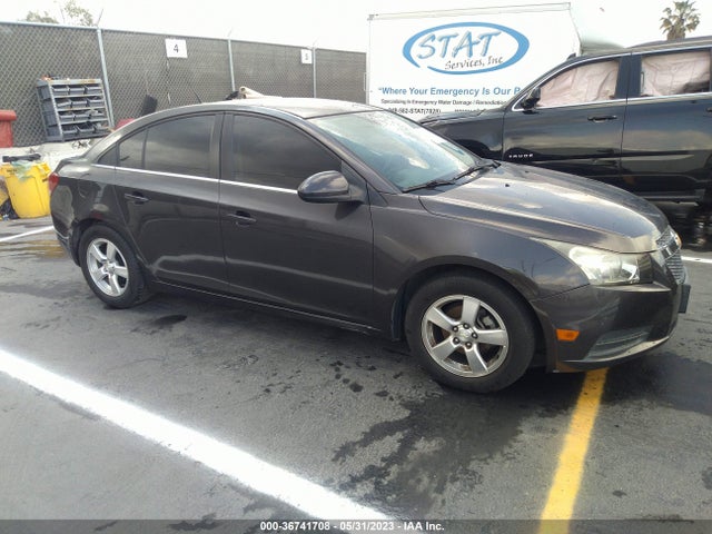 2014 1G1PC5SB5E7174462 main image