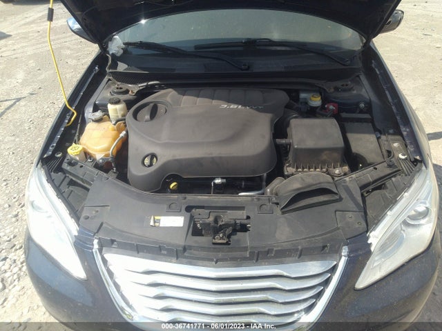 1C3CCBCG2EN159092 Chrysler 200 Limited