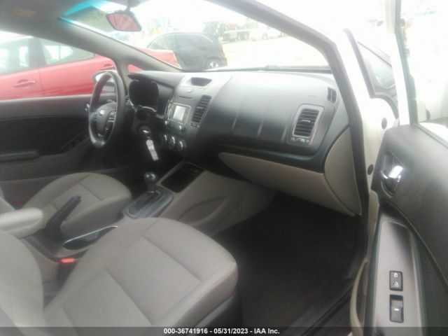 KNAFX4A60G5538868 KIA FORTE LX