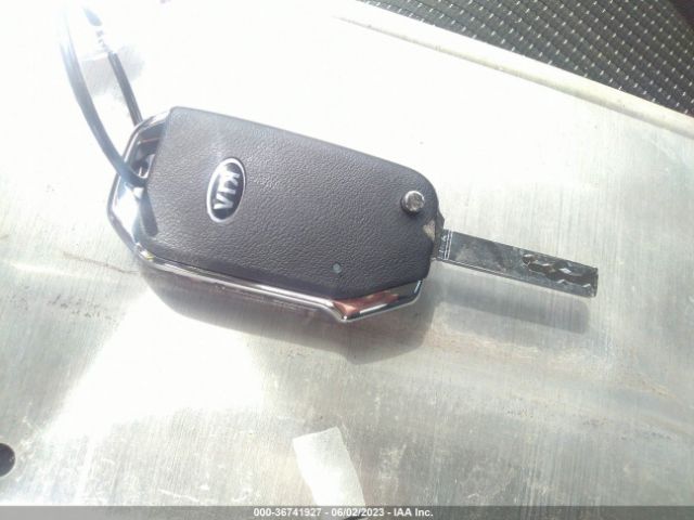 3KPF24AD8ME309676 KIA Forte Lxs