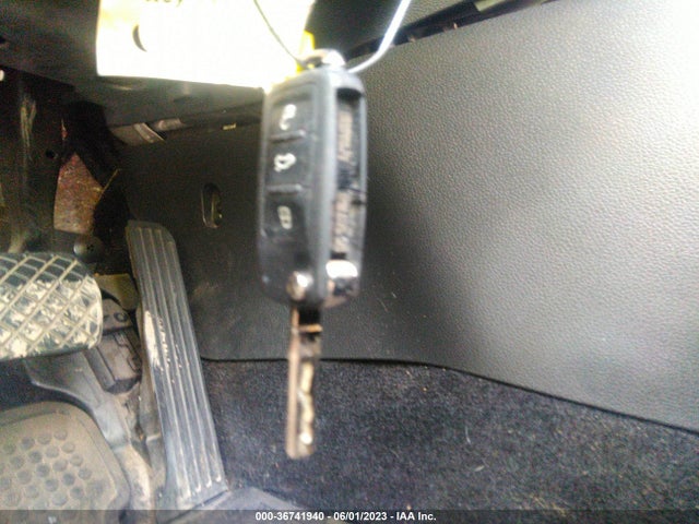 1VWAT7A3XFC047540 Volkswagen Passat 1.8t Wolfsburg Ed