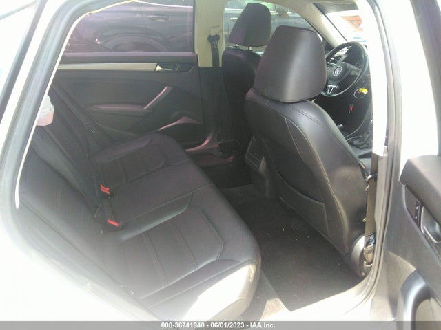 1VWAT7A3XFC047540 Volkswagen Passat 1.8t Wolfsburg Ed
