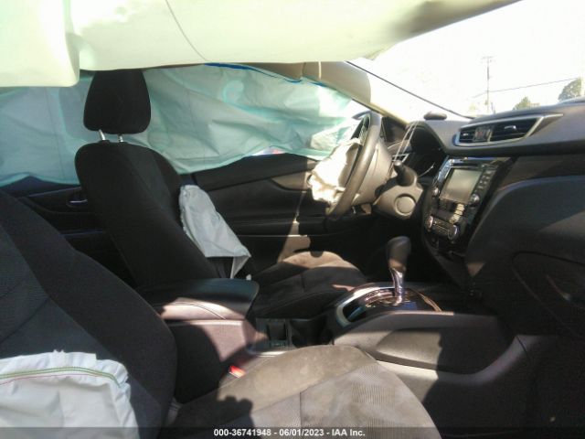 KNMAT2MTXFP517091 Nissan ROGUE SV
