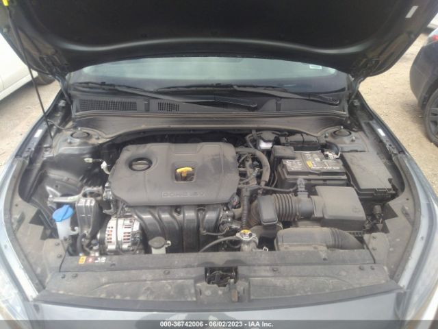 3KPF24AD2NE427711 KIA Forte Lxs