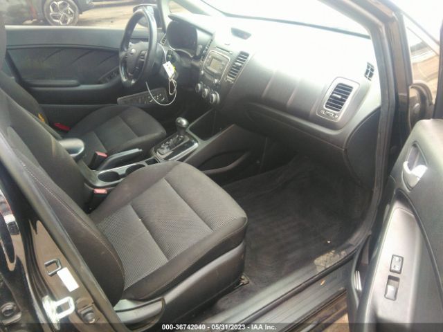 3KPFK4A7XHE084130 KIA FORTE LX