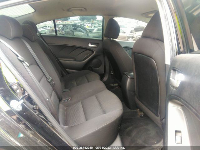 3KPFK4A7XHE084130 KIA FORTE LX