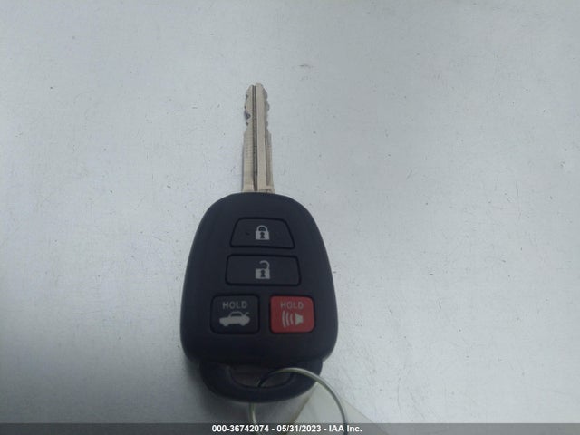 Toyota COROLLA LE 2015 5YFBURHE4FP200850 Image 3