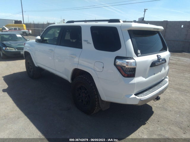 Toyota 4RUNNER SR5 2020 JTEBU5JRXL5818541 Image 4