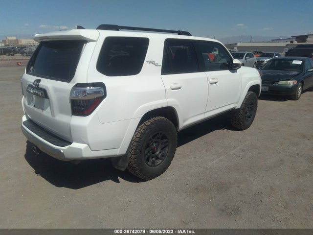 Toyota 4RUNNER SR5 2020 JTEBU5JRXL5818541 Image 5