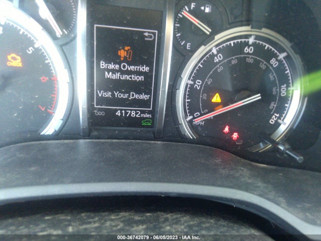 Toyota 4RUNNER SR5 2020 JTEBU5JRXL5818541 Image 8
