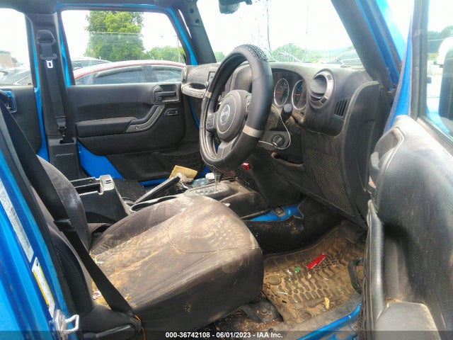 1C4BJWKGXFL563745 Jeep Wrangler Unlimited Sport Rhd