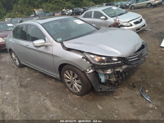 2014 1HGCR3F80EA022228 main image