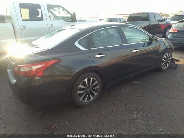 1N4AL3AP0HC480260 Nissan Altima 2.5 Sl