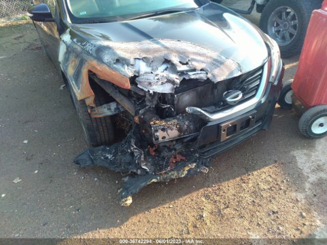 1N4AL3AP0HC480260 Nissan Altima 2.5 Sl