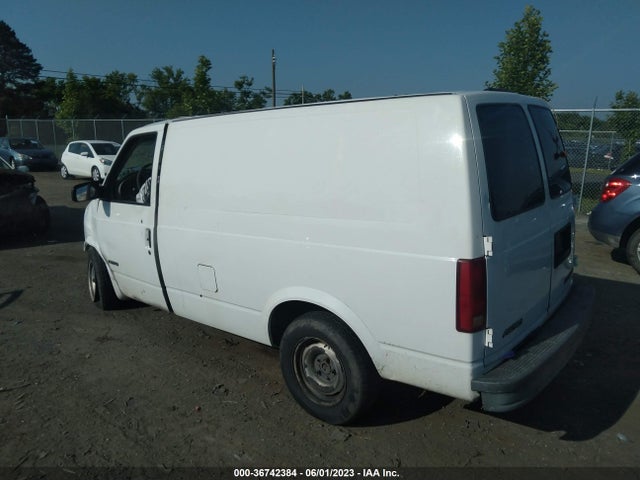 2000 CHEVROLET ASTRO CARGO VAN VIN: 1GCDM19W8YB170903