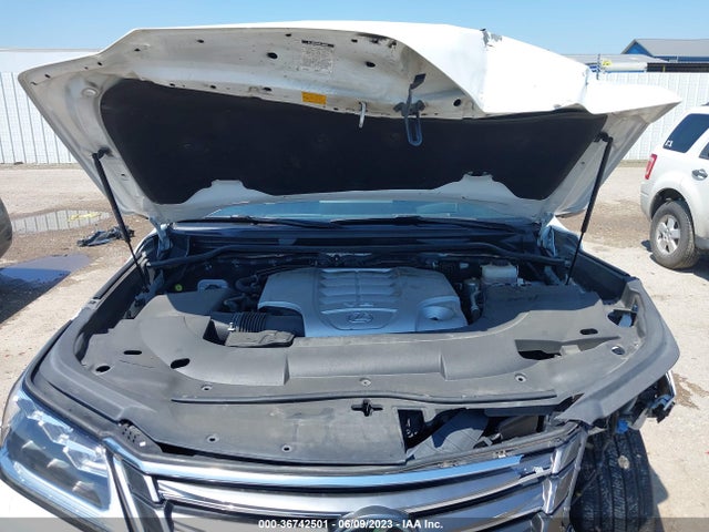 JTJHY7AX1G4219680 Lexus LX 570