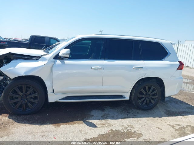 JTJHY7AX1G4219680 Lexus LX 570
