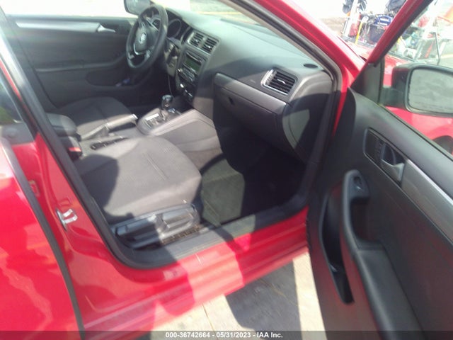 2015 VOLKSWAGEN JETTA SEDAN 1.8T SE VIN: 3VWD17AJ7FM226537