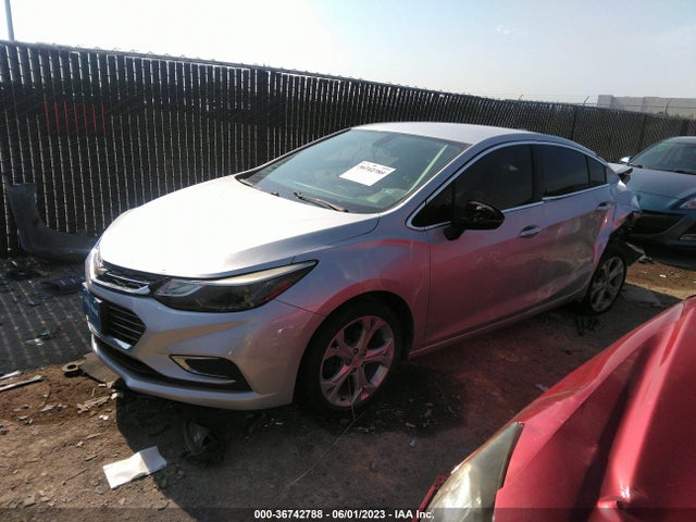 Chevrolet Cruze Premier 2017 1G1BF5SM1H7105033 Image 2