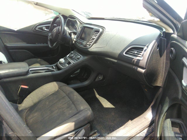 Chrysler 200 Limited 2016 1C3CCCAB5GN172421 Image 5