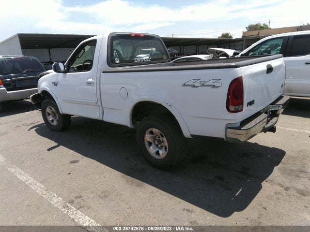 2003 FORD F-150 XL/XLT VIN: 1FTRF18L33KA84186