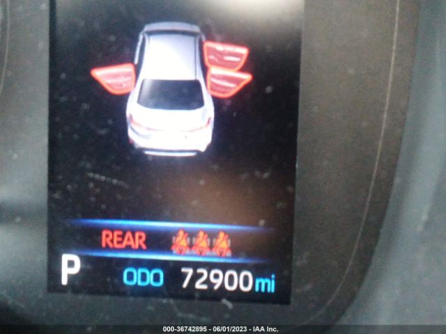 5YFEPMAE5NP333360 Toyota COROLLA LE