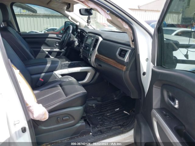 1N6AA1E5XHN523145 Nissan Titan Sl