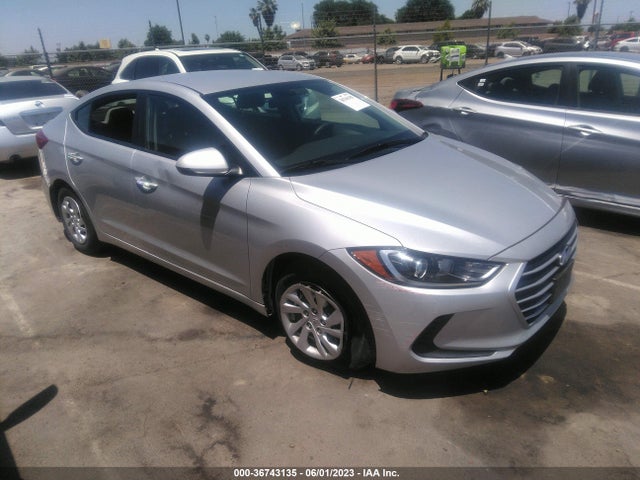 Hyundai ELANTRA SE 2018 5NPD74LF8JH328260 Image 17