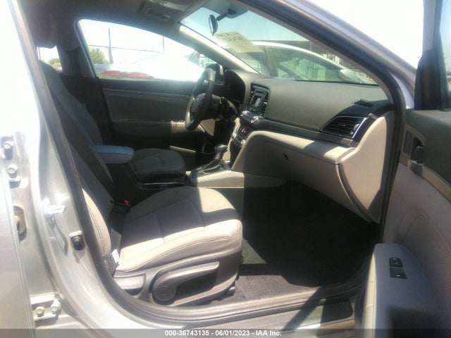 Hyundai ELANTRA SE 2018 5NPD74LF8JH328260 Image 21