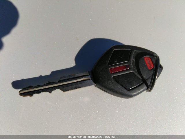 2010 MITSUBISHI OUTLANDER ES VIN: JA4AS2AW7AZ010562