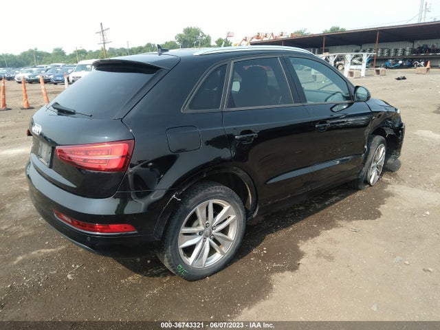 WA1BCCFS4JR005915 Audi Q3 Premium/sport Premium