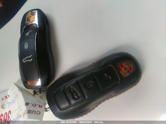 2017 Porsche Cayenne, VIN: WP1AE2A2XHLA73063