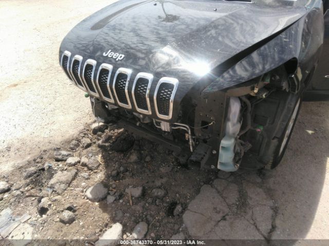 1C4PJLLB5JD590068 Jeep Cherokee Latitude Plus