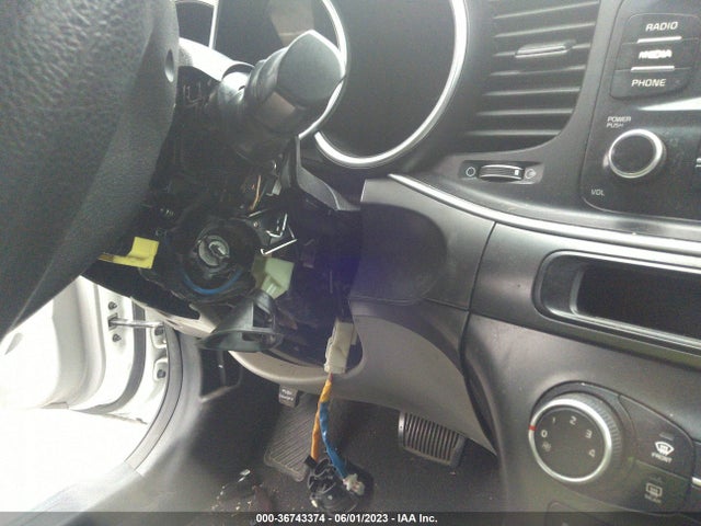 KIA Optima Lx 2015 KNAGM4A77F5559270 Image 6