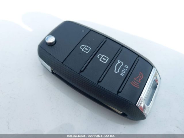 5XXGT4L31GG022293 KIA Optima Lx