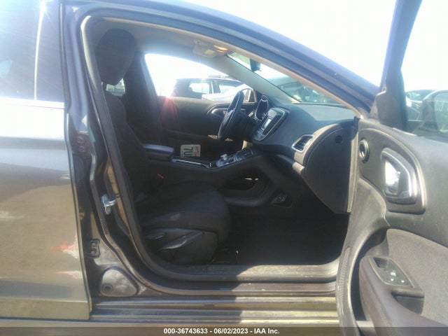 Chrysler 200 Limited 2015 1C3CCCAB2FN631208 Image 6
