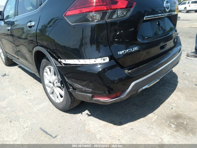 2017 NISSAN ROGUE SV VIN: KNMAT2MV8HP553253