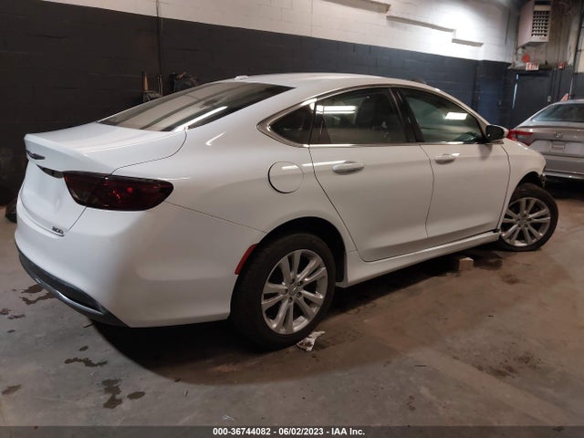 1C3CCCAB2GN122639 Chrysler 200 Limited