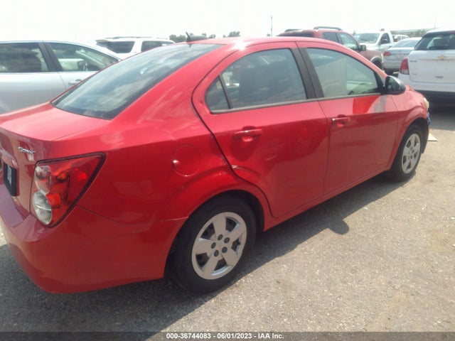 Chevrolet SONIC LS 2015 1G1JA5SH4F4139625 Image 4