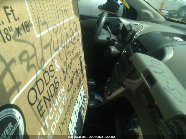 Chevrolet SONIC LS 2015 1G1JA5SH4F4139625 Image 5