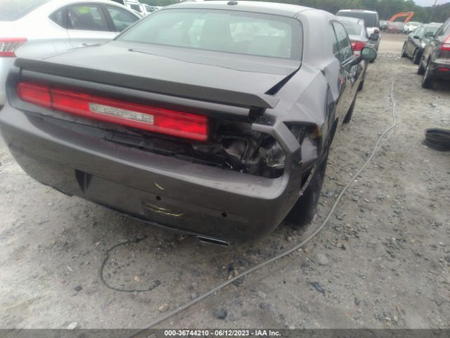 2C3CDYAG5EH205154 Dodge Challenger Sxt Plus