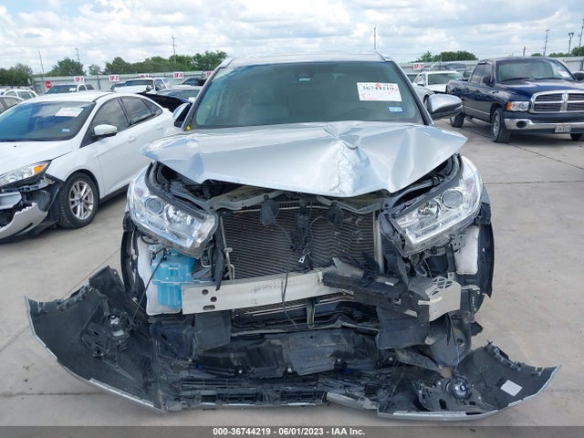 2018 TOYOTA HIGHLANDER SE/XLE VIN: 5TDKZRFH6JS543755