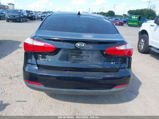 KNAFX4A67G5532601 KIA FORTE LX