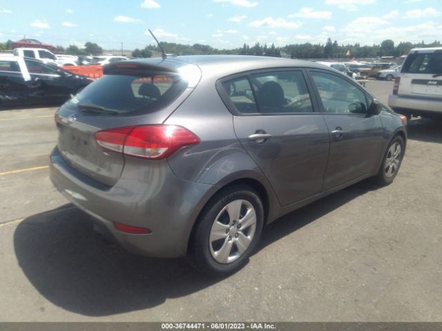 KNAFK5A85G5655836 KIA FORTE LX